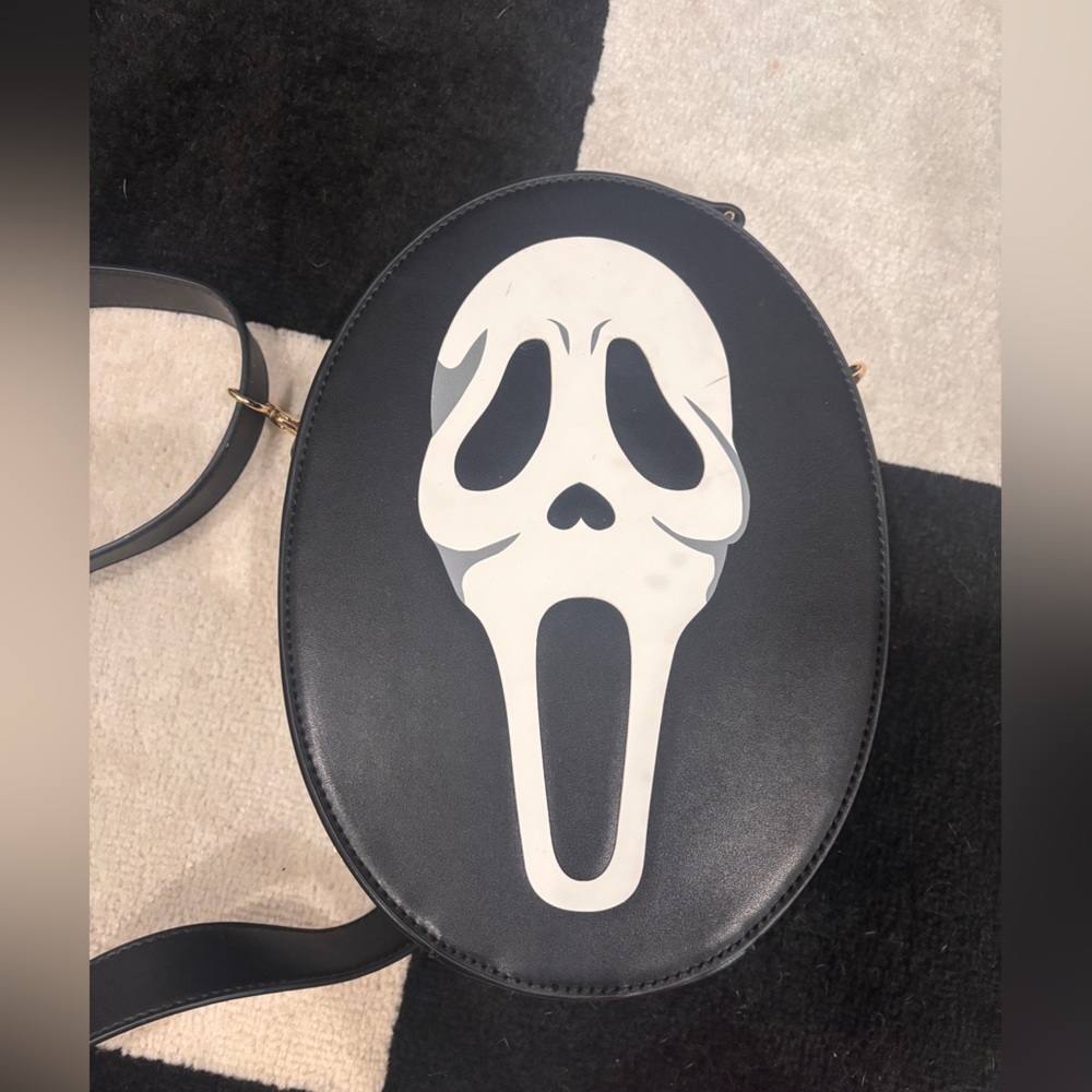 Backstitch Bruja Ghostface Bag